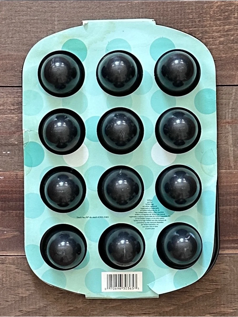 Wilton Pops Pan in Light Teal and Black - 12-Cavity Cake Pop Mold